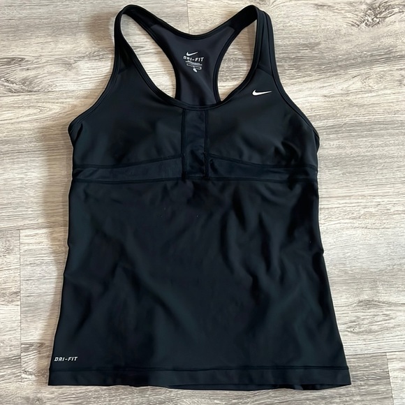 Nike Tops - NIKE Dri-Fit Workout Athletic Tank Top in Black